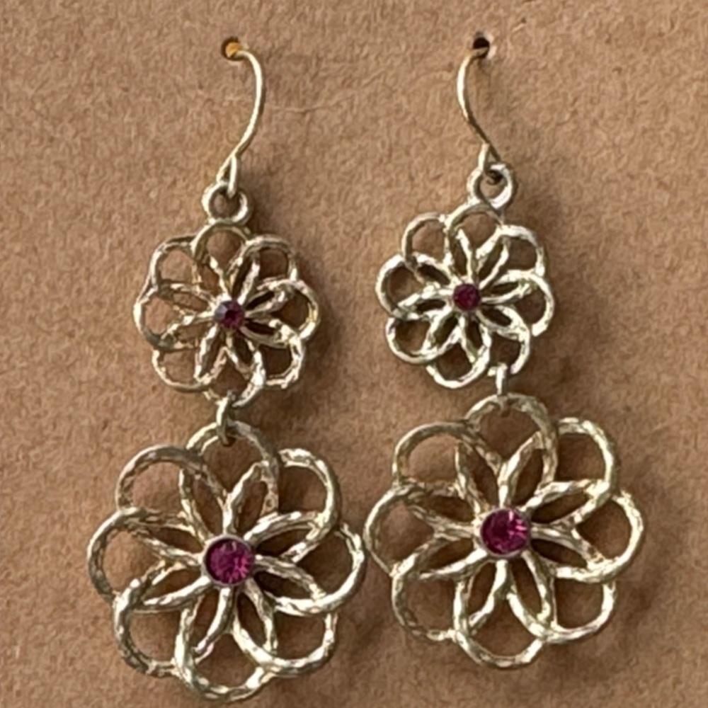 Elegant Gold tone and Pink Floral Earrings